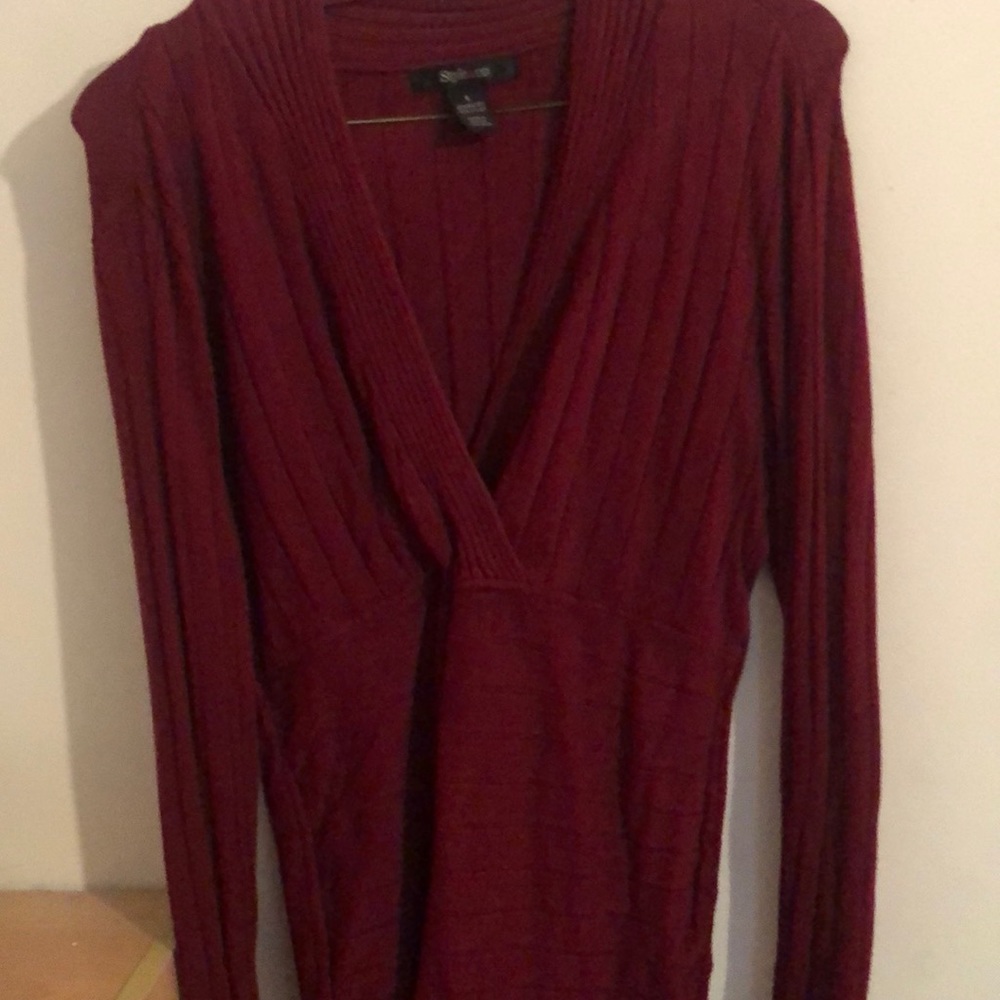 Style & co long sleeve ripped v neck top